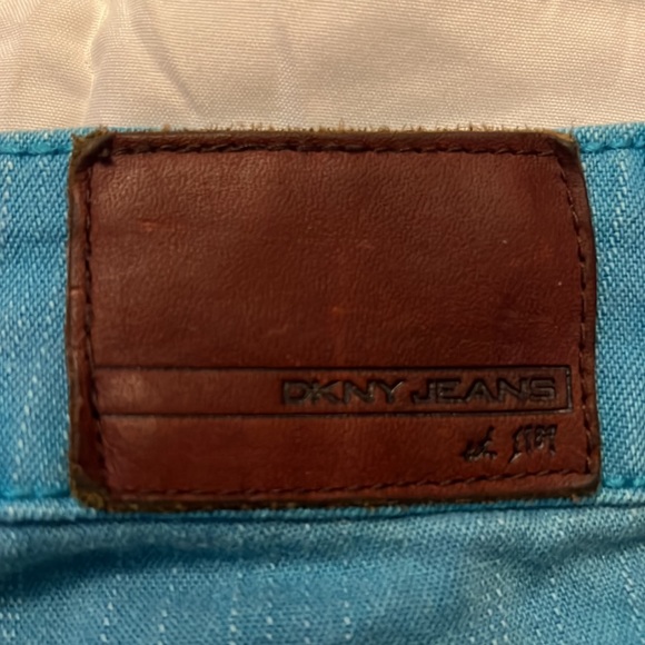 DKNY Soho Skinny Jeans - Picture 6 of 6